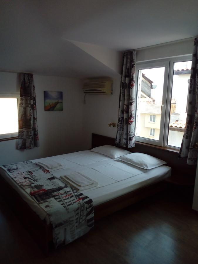 Vlasta Guest House Sozopol Exteriör bild