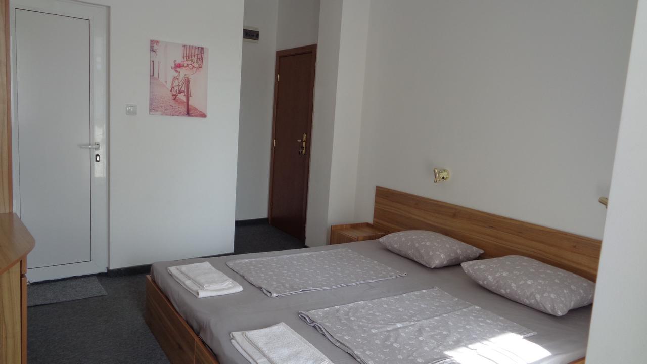 Vlasta Guest House Sozopol Exteriör bild